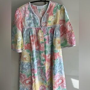 Women’s house dress-M